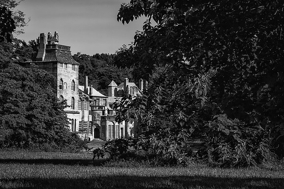 Fonthill Castle