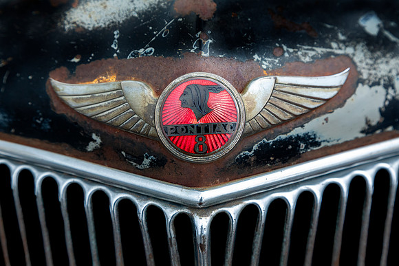 1933 Pontiac Badge